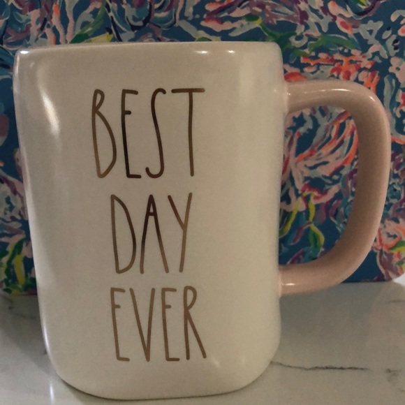 Rae Dunn Best Day Ever mug